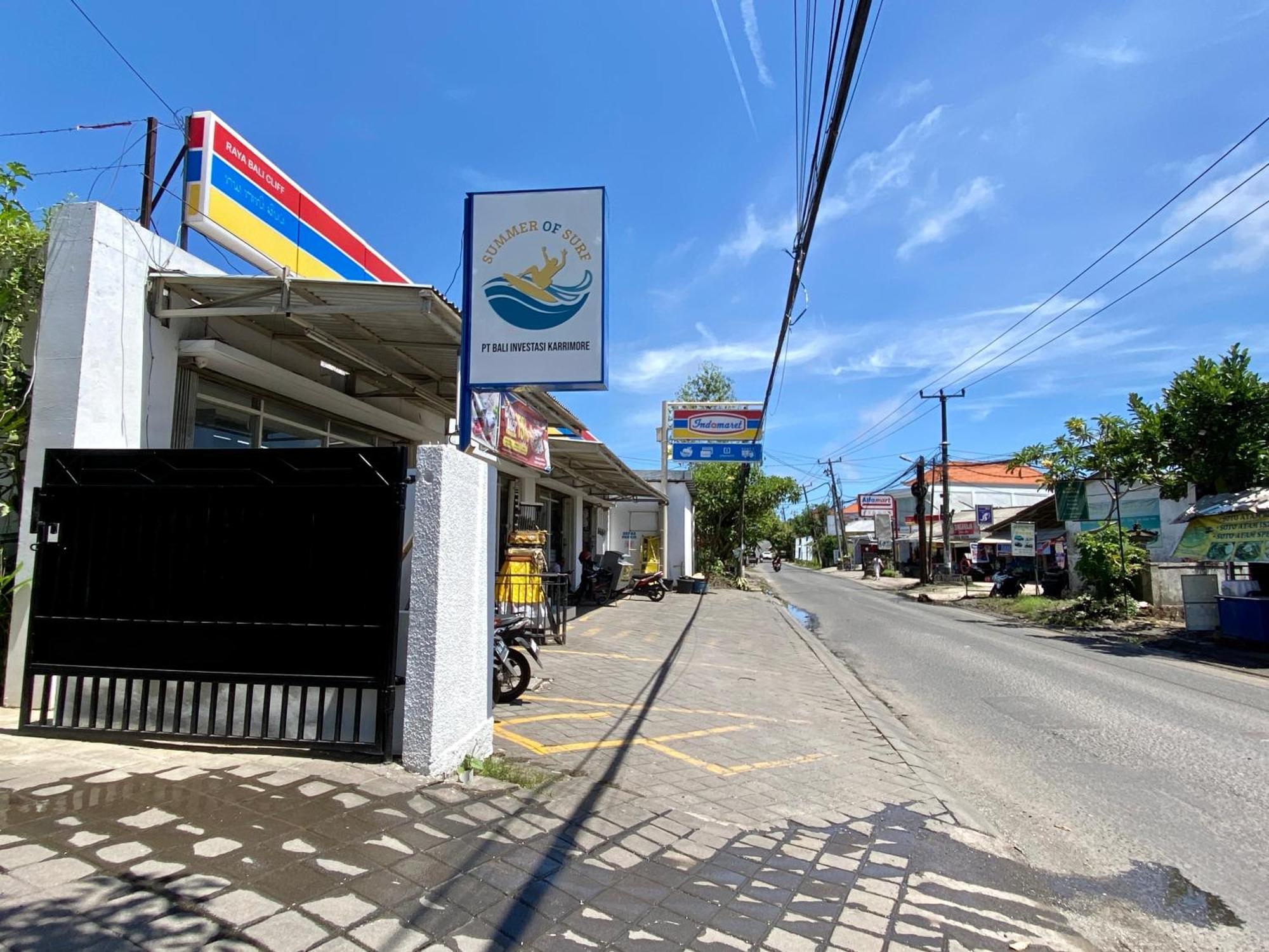 Summer Of Surf Hostel Uluwatu Ungasan  Exterior photo