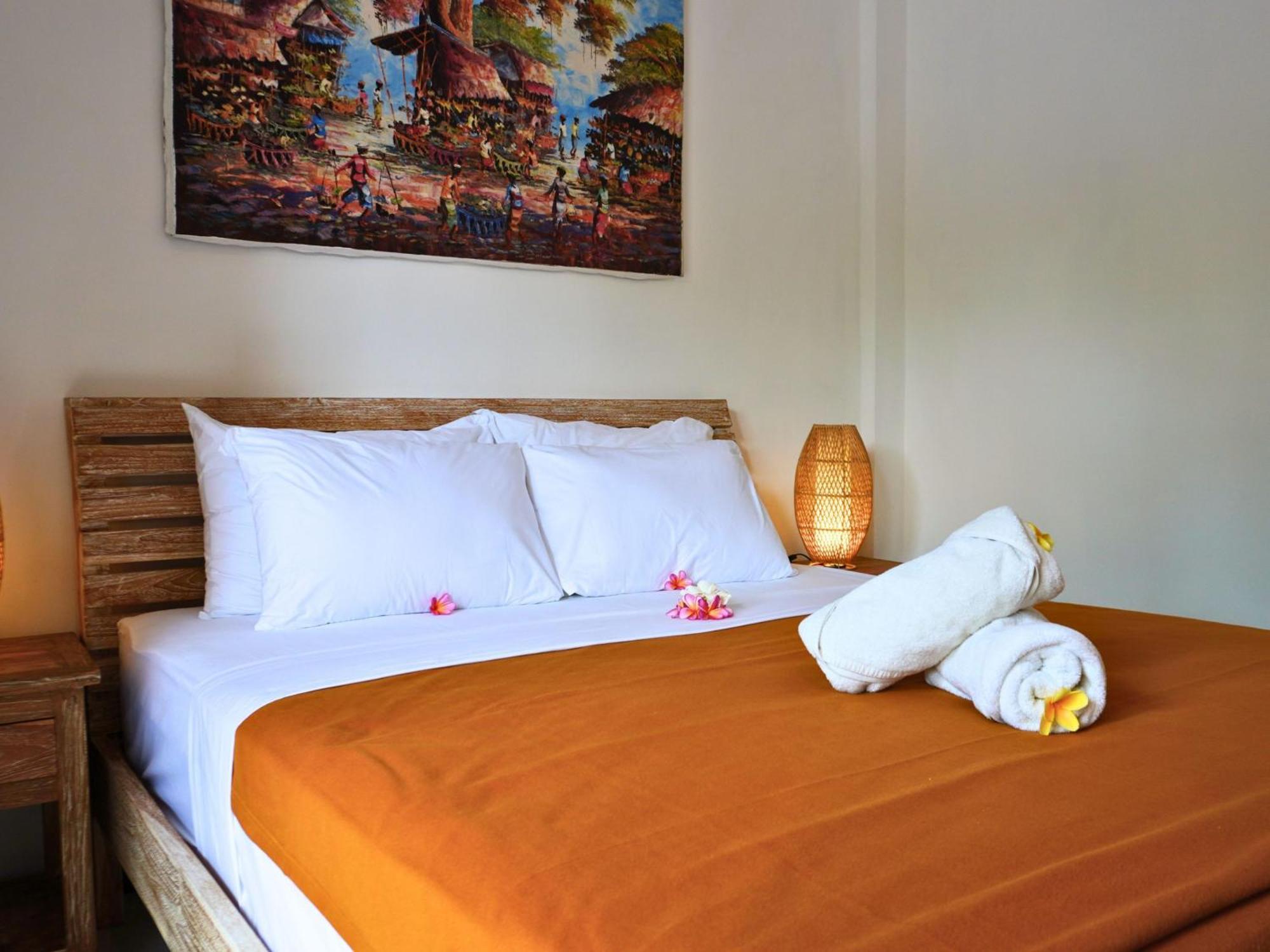 Summer Of Surf Hostel Uluwatu Ungasan  Exterior photo