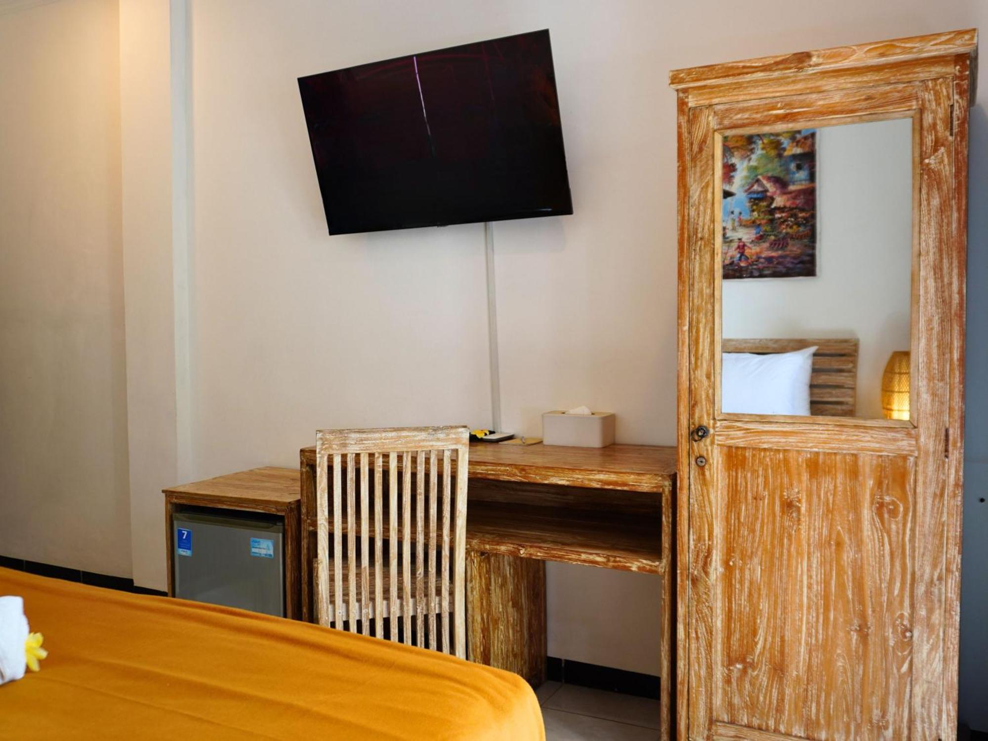 Summer Of Surf Hostel Uluwatu Ungasan  Exterior photo