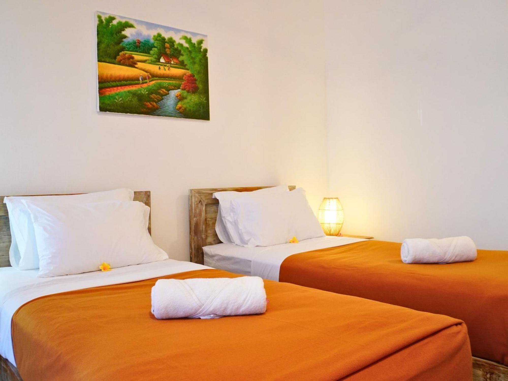 Summer Of Surf Hostel Uluwatu Ungasan  Exterior photo