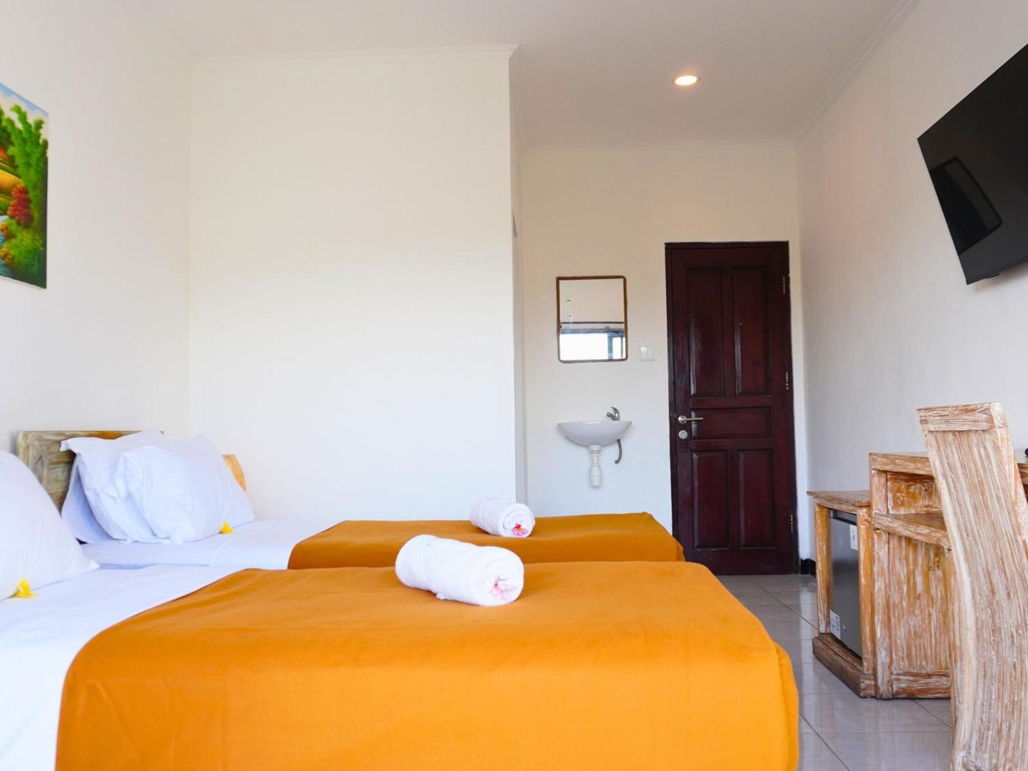 Summer Of Surf Hostel Uluwatu Ungasan  Exterior photo