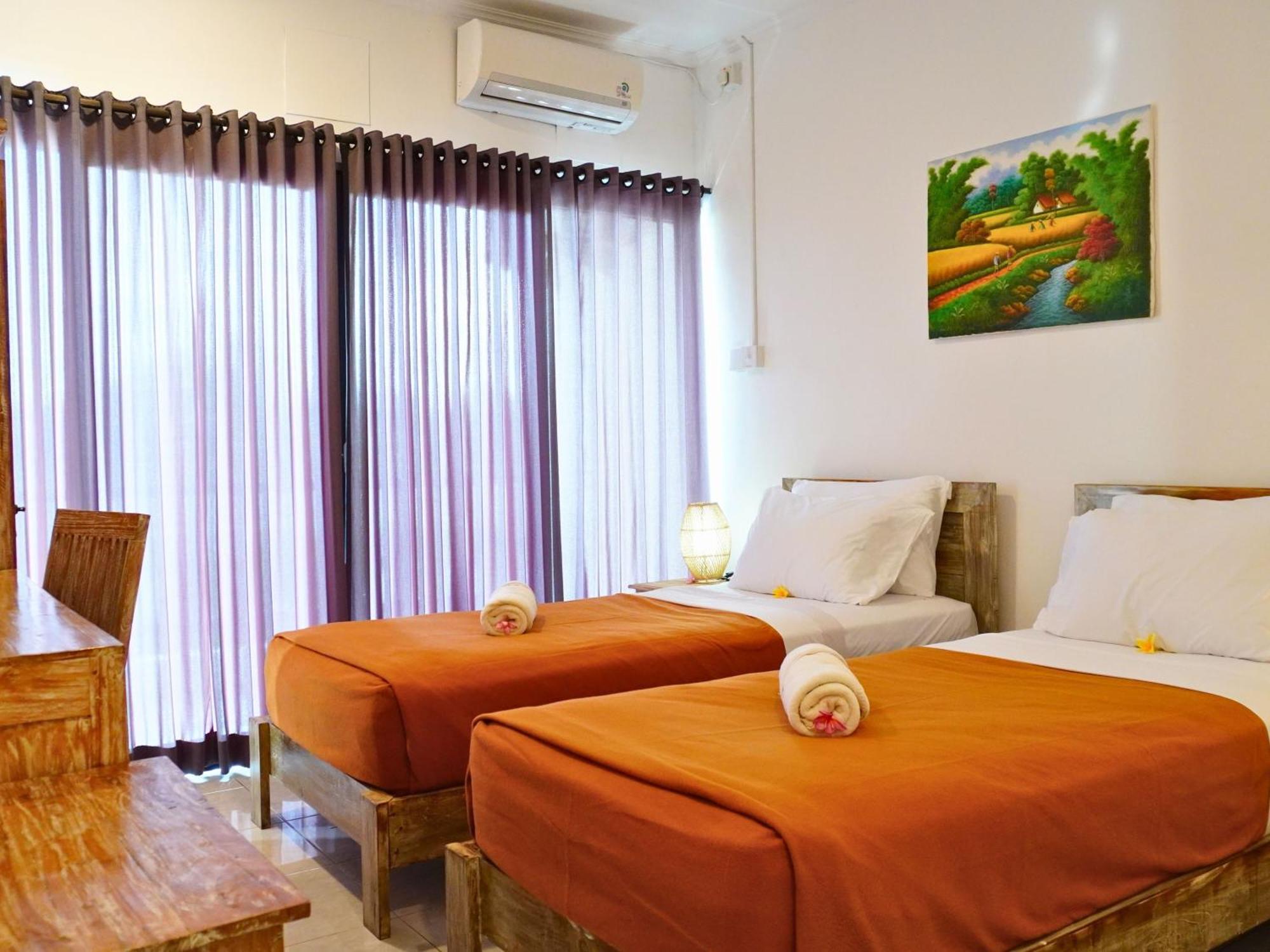 Summer Of Surf Hostel Uluwatu Ungasan  Exterior photo