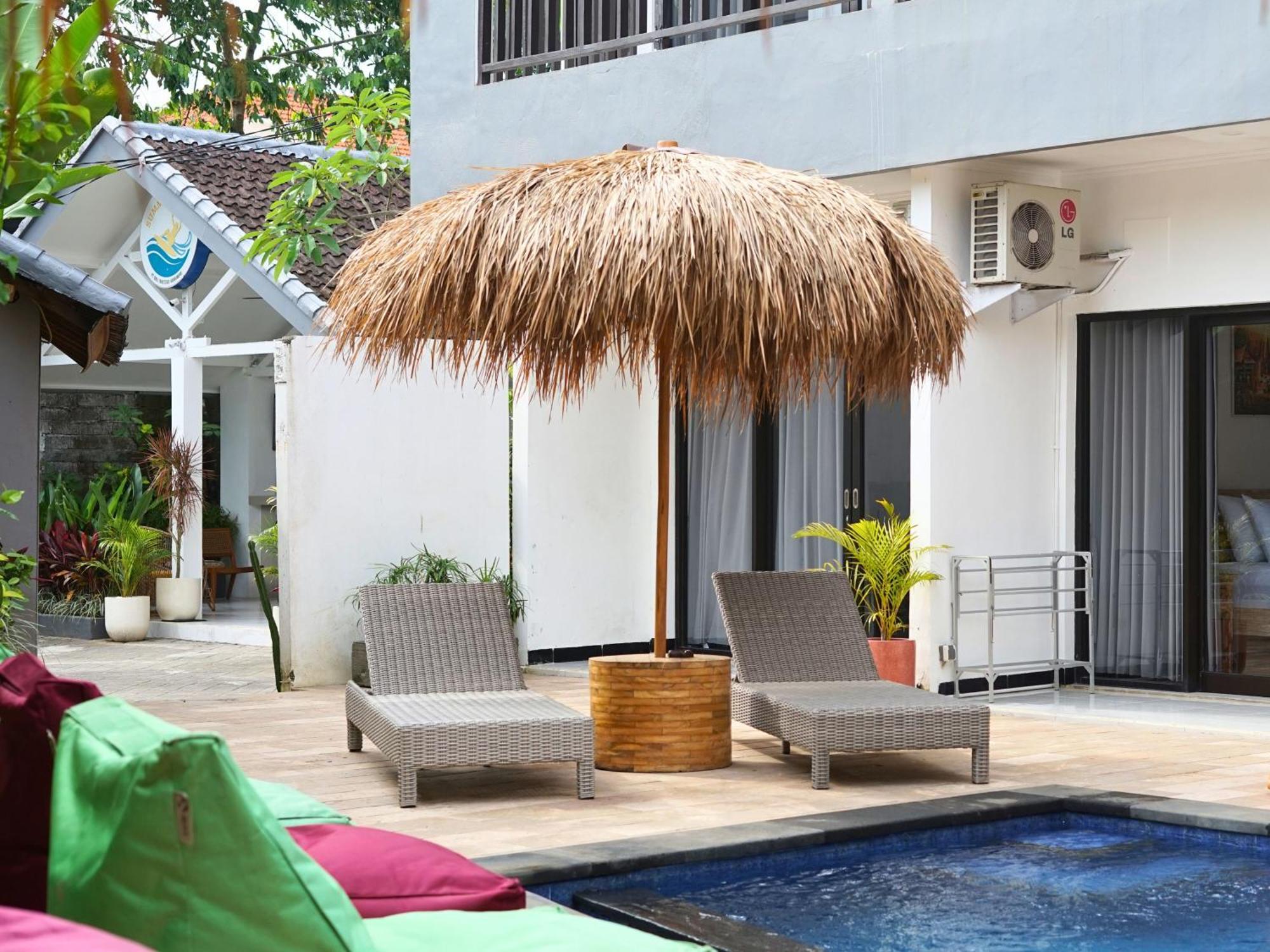 Summer Of Surf Hostel Uluwatu Ungasan  Exterior photo