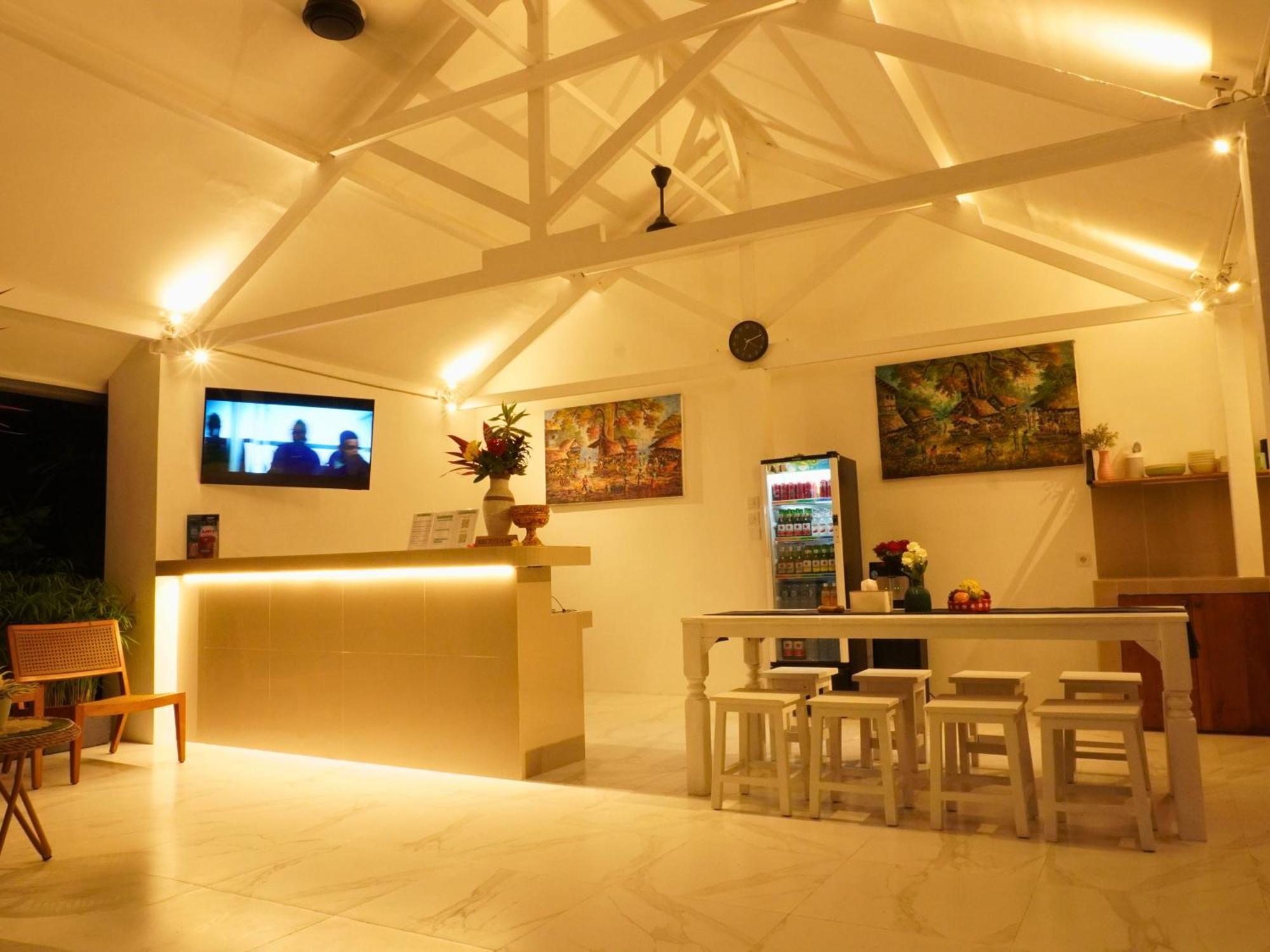 Summer Of Surf Hostel Uluwatu Ungasan  Exterior photo
