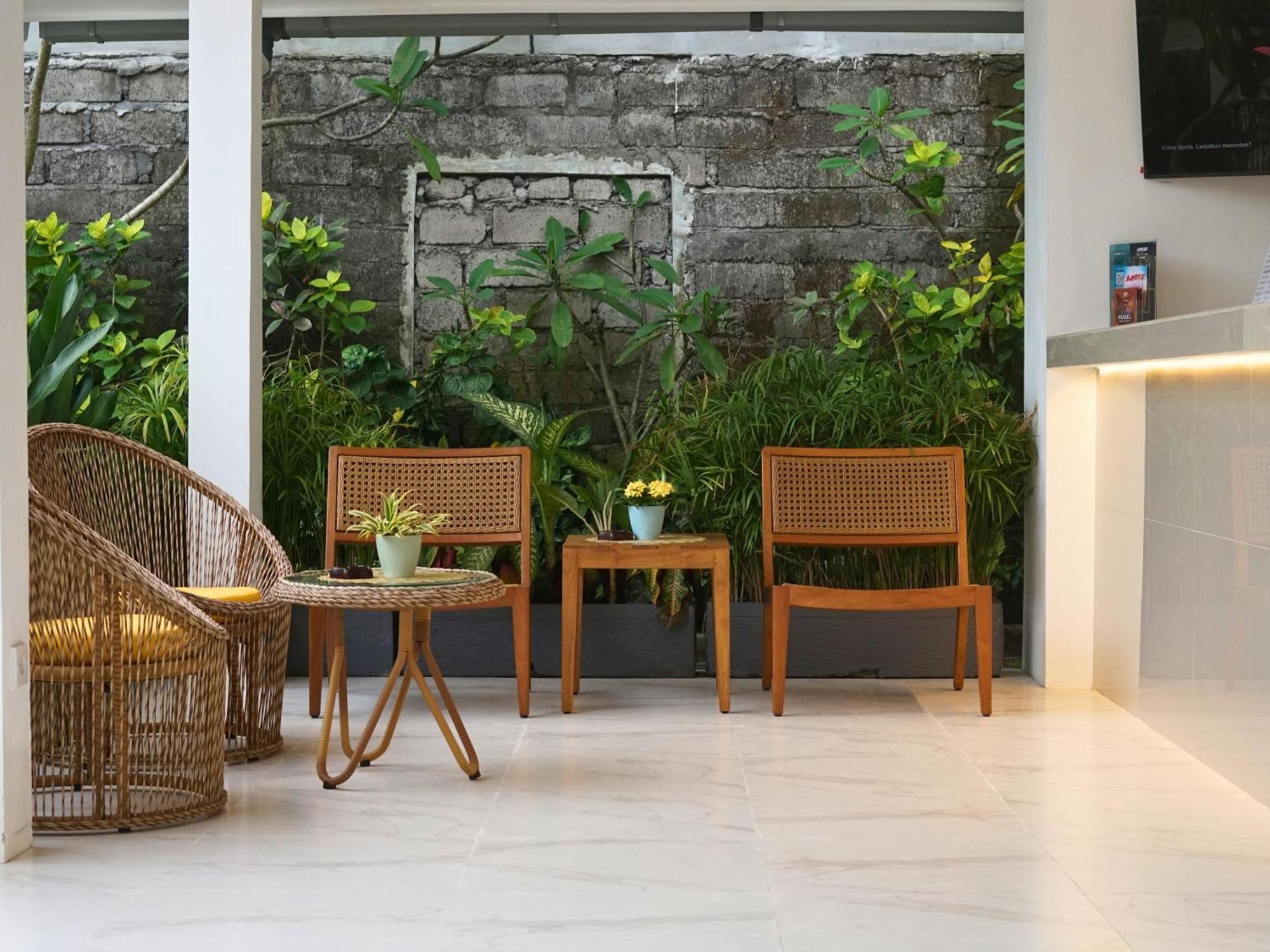 Summer Of Surf Hostel Uluwatu Ungasan  Exterior photo