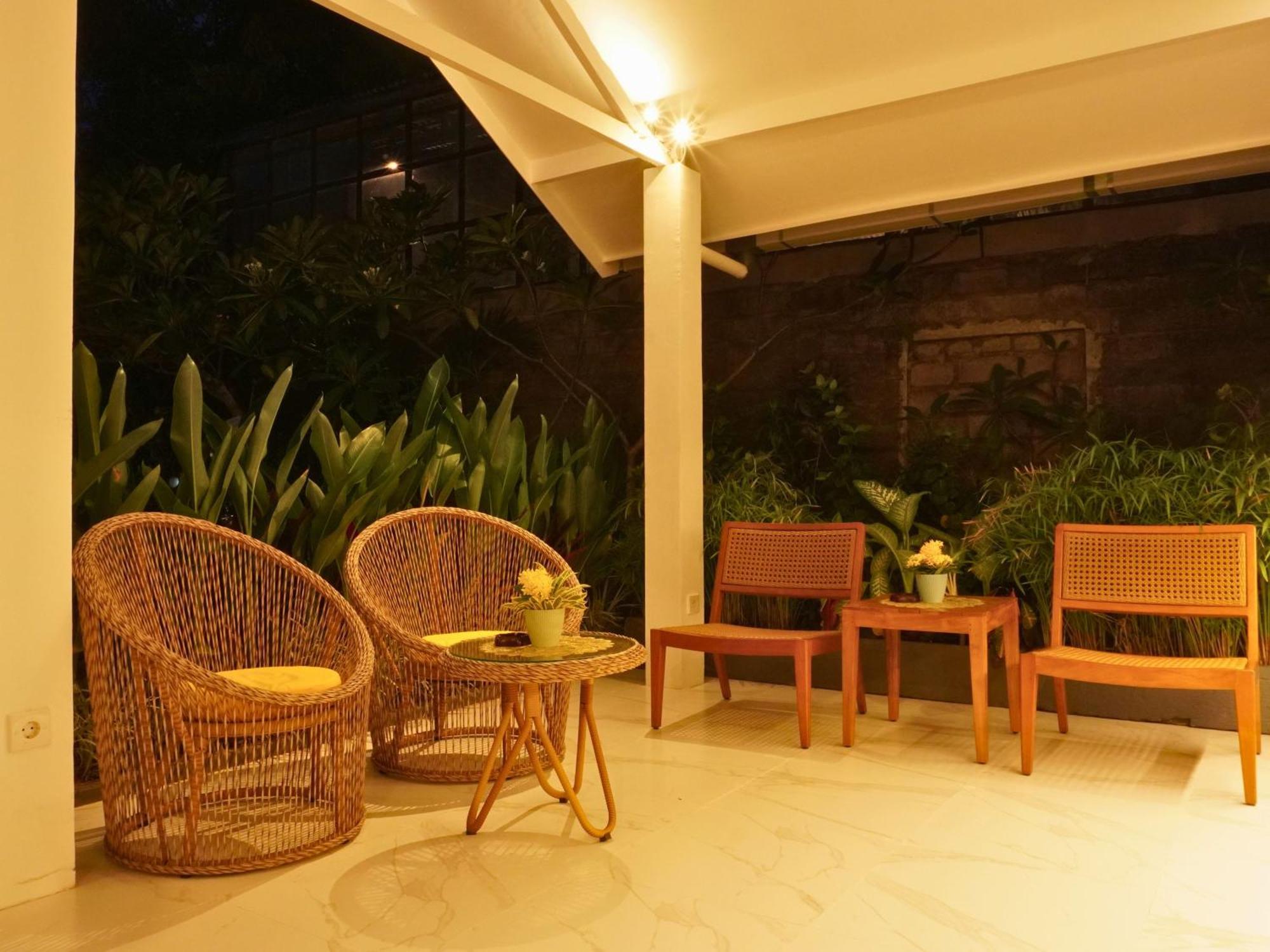 Summer Of Surf Hostel Uluwatu Ungasan  Exterior photo